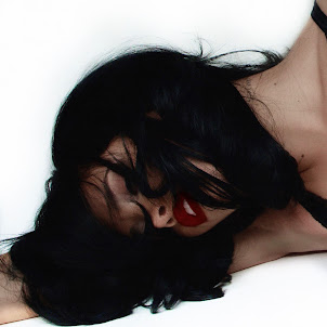 Nessa Barrett — Dracula